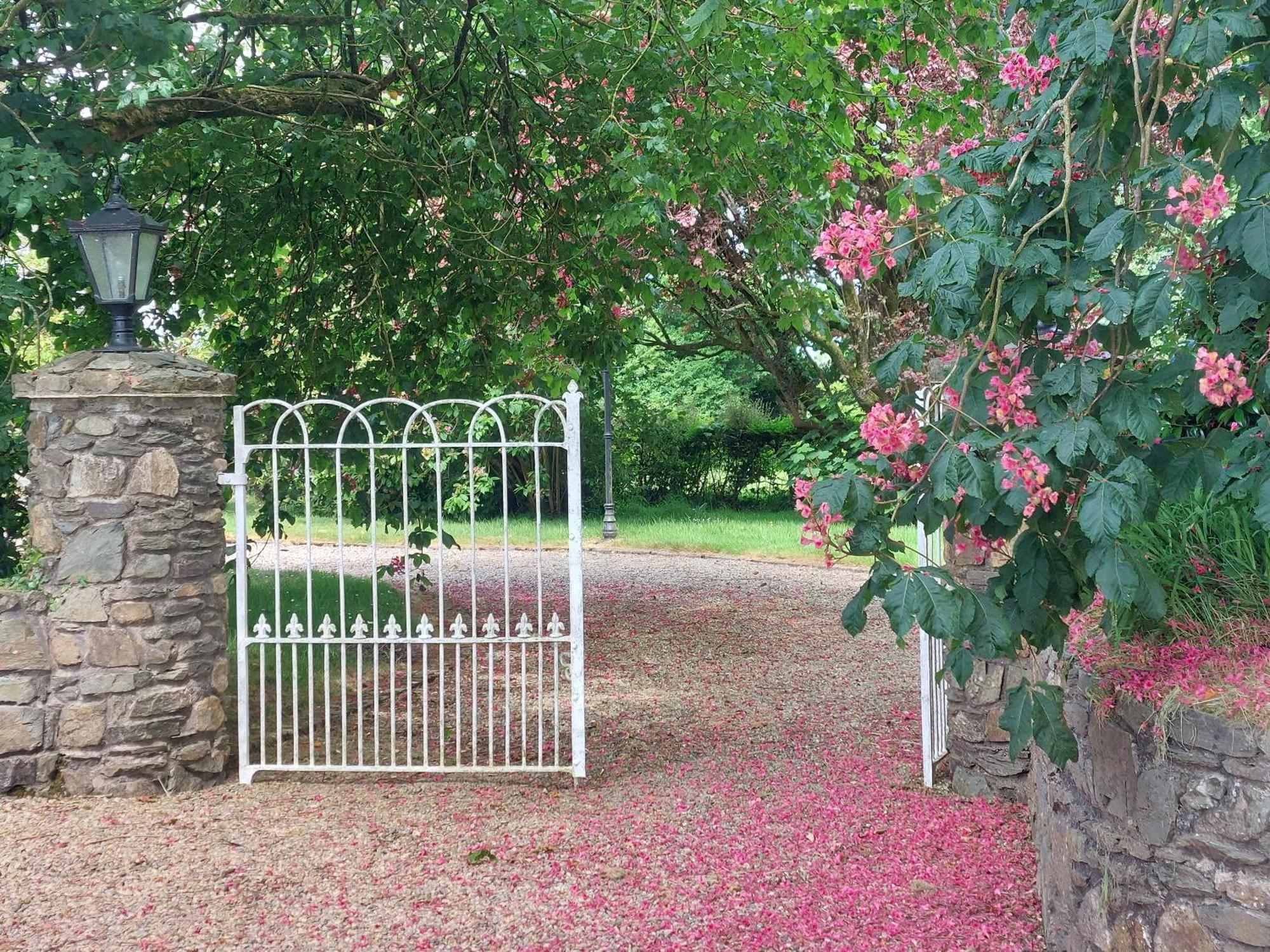 Villa Bellfry At Old Boley Barntown Exterior foto